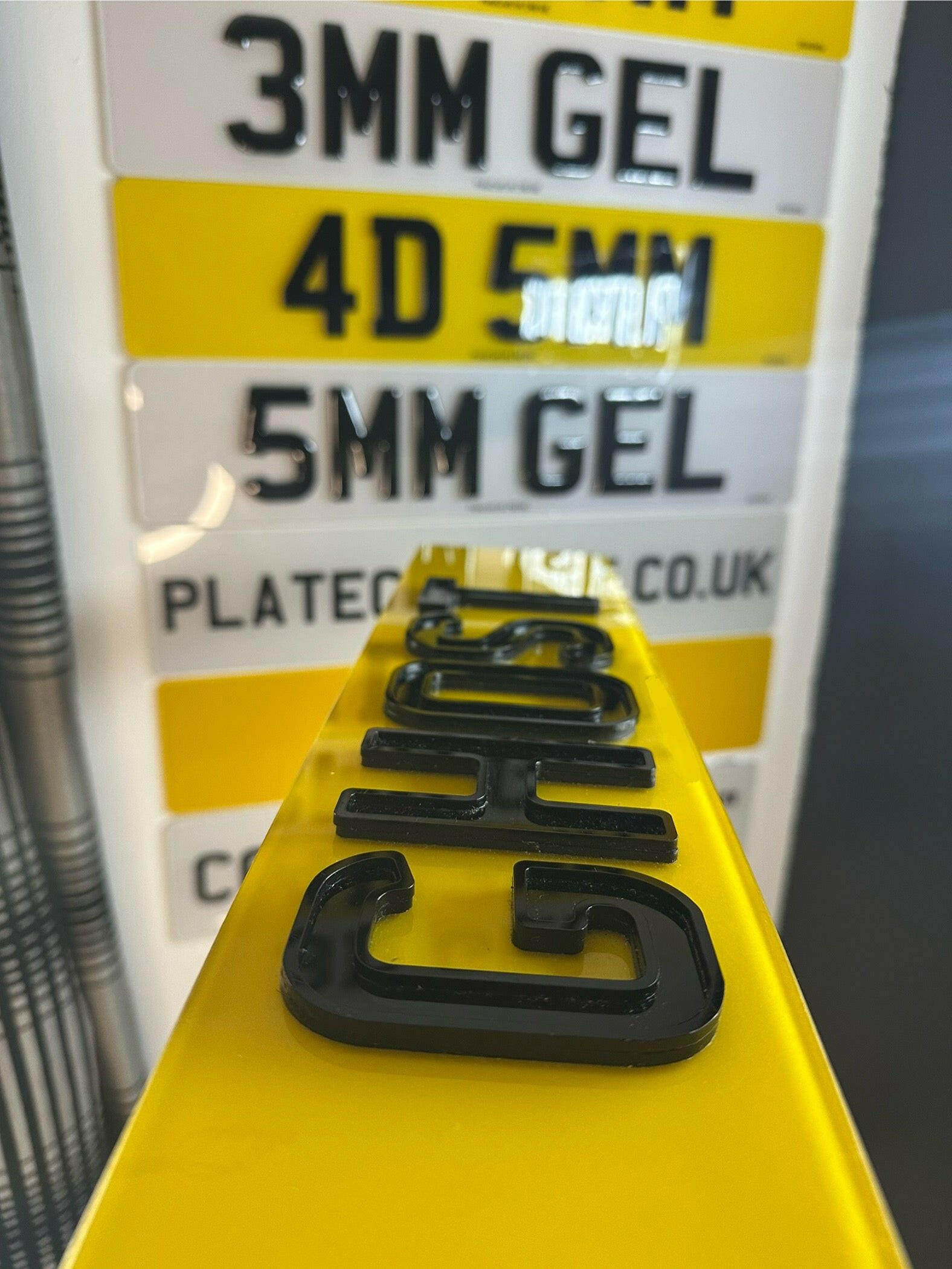 4D ghost plates 